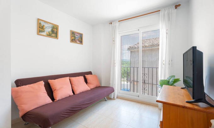 Benafer Apartment | Apartment 'Apartamento Benafer I' with Balcony
