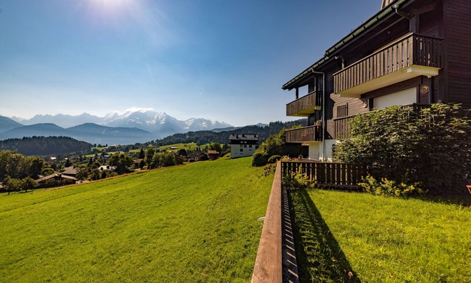 Cordon Apartment | Apartment 'Appartement Style Chalet' with Balcony and Wi-Fi