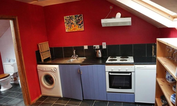 Moate Apartment | Apartment at The Village Studio apartments