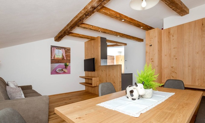 Valle di Casies Apartment | Apartment 'Ausserharmerhof Bergdiamant' with Mountain View, Shared Garden and Wi-Fi