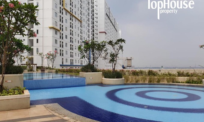 Jatinegara Apartment | Apartment Bassura City by Travelibu