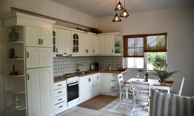 Chalcis Apartment | Apartment beach house