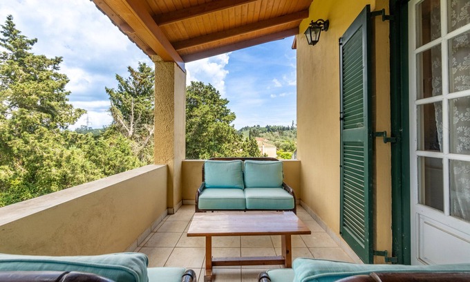 Notos Apartment | Apartment 'Blue' with Sea View, Wi-Fi and Air Conditioning