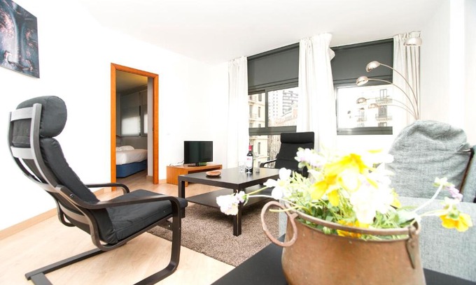 Dreta de l'Eixample Apartment | Apartment Bright Sagrada Familia
