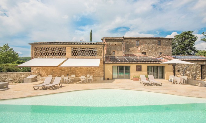 La Cetina Apartment | Apartment 'Brotes Appartamento Ciliegio' with Shared Pool, Wi-Fi and Air Conditioning