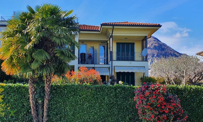 Feriolo House | Apartment by Lake Maggiore with Garden