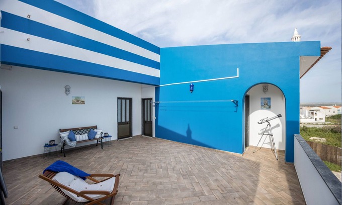 Sagres Apartment | Apartment 'Cabo de Sagres -2 bedroom apartment' with Sea View, Terrace & Wi-Fi