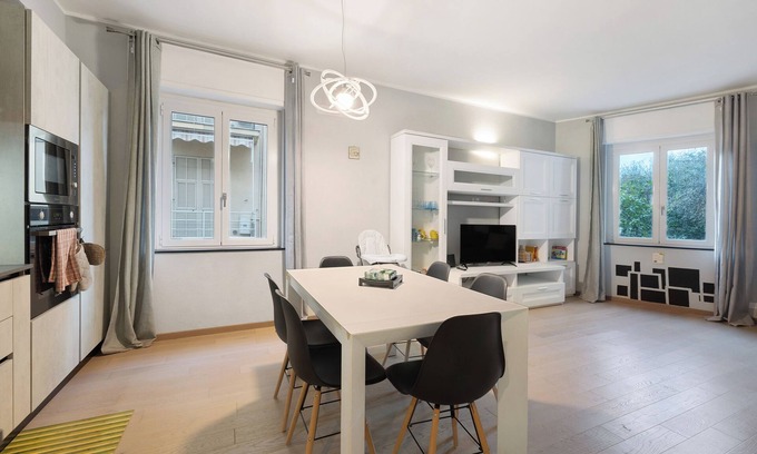 Finalborgo Apartment | Apartment 'Casa Al Boschetto' with Wi-Fi