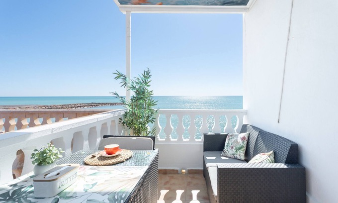 Playa de Almarda Apartment | Apartment 'casAcamer Norte' with Sea View, Private Terrace and Air Conditioning