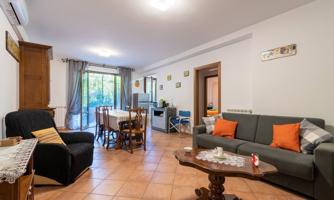 Capolona Apartment | Apartment "Casaentino" with Wi-Fi & Terrace