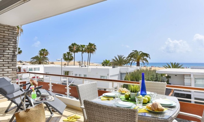Meloneras Apartment | Apartment Charca CM18 by VillaGranCanaria