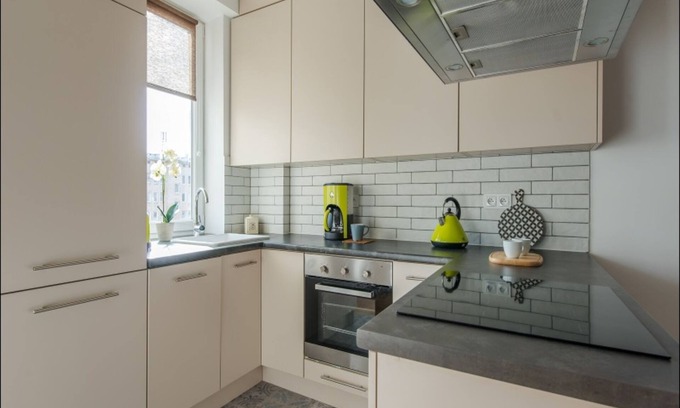 Mirow Apartment | Apartment CHMIELNA 1 with A/C