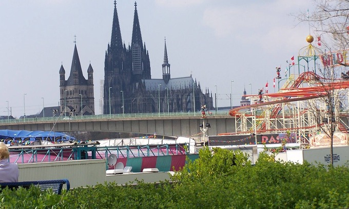 Deutz Apartment | Apartment Cologne -To walk to the cathedral or in the City- 1km to the fair