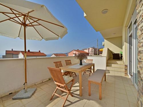 Klenovica Apartment | Apartment Cvit 2 by Interhome