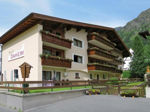Plangeross Apartment | Apartment Daheim – Edelweiß by Interhome