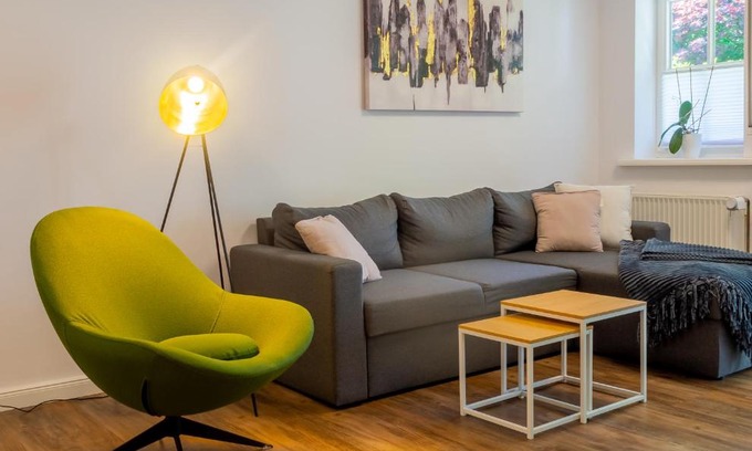 Olpe Apartment | Apartment DaVinci - Sauna, Kamin, Garten, E-Bikes
