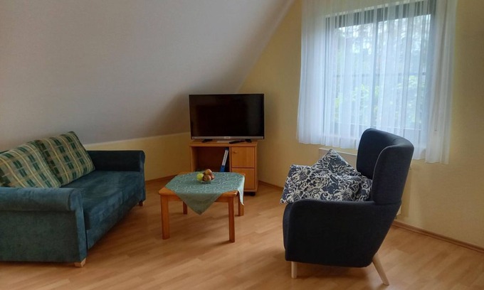 Leichlingen Apartment | Apartment garden view - Bauernhof Sesterhenn