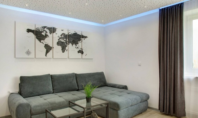 Neuburg Apartment | Apartment 'Neuburg 2 - New' with Balcony and Wi-Fi