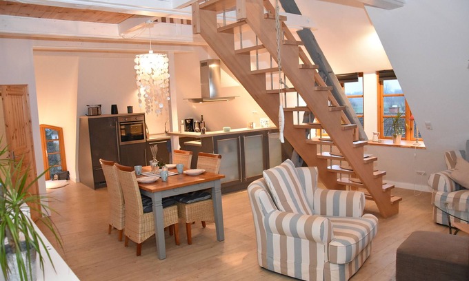 Oldenburg in Holstein Condo | Apartment meadow view