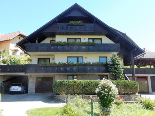 Bohinjska Bistrica Apartment | Apartment Dijak