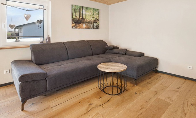 Donaueschingen Apartment | Apartment 'Ebbi' with Shared Garden, Balcony and Wi-Fi