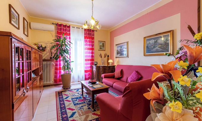Serre di Rapolano Apartment | Apartment "El Giardino delle Rose" with Private Terrace & Wi-Fi