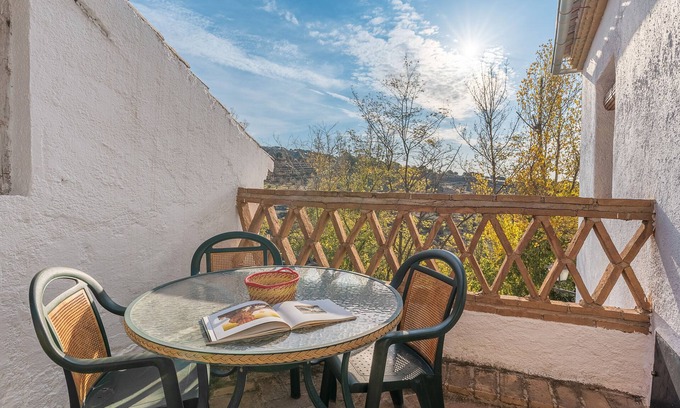 La Zubia Apartment | Apartment 'El Granero' with Mountain Views, Shared Pool and Wi-Fi