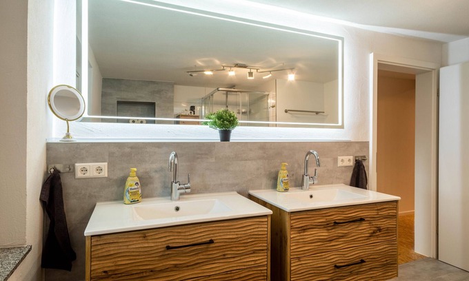Waggershausen Apartment | Apartment Ellenweiler for 15 guests with Wi-Fi, Terrace & Garden