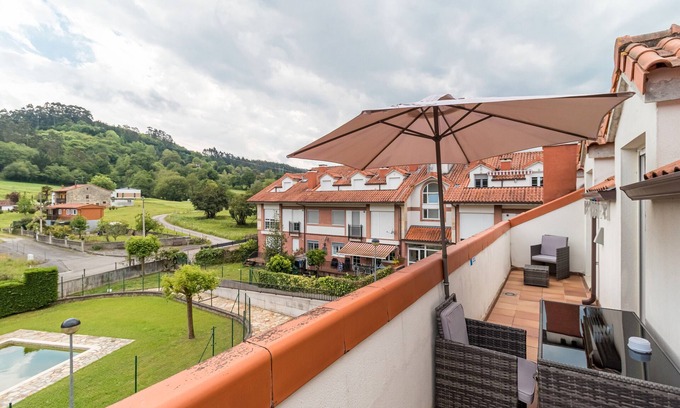 Castaneda Apartment | Apartment 'Fabuloso' with Mountain View, Shared Pool and Wi-Fi