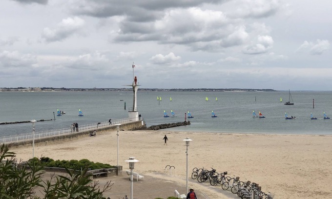 Le Pouliguen Apartment | Apartment facing the sea, Nau Beach
