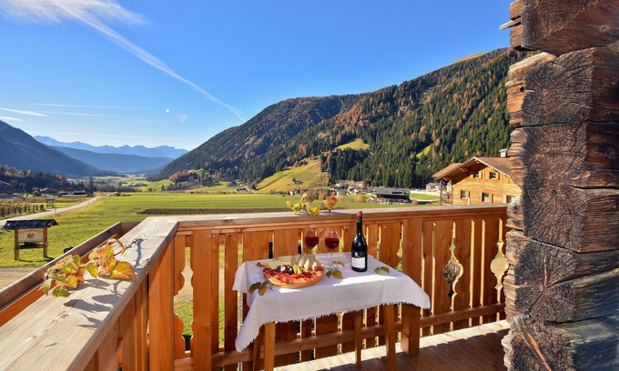 Valle di Casies Apartment | Apartment 'Feldererhof Apt Hochstein' with Mountain View, Shared Garden and Wi-Fi