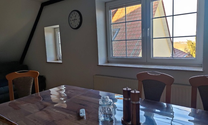 Triebischtal Apartment | Apartment 'Ferienwohnung Landliebe' with Shared Pool, Shared Terrace and Wi-Fi