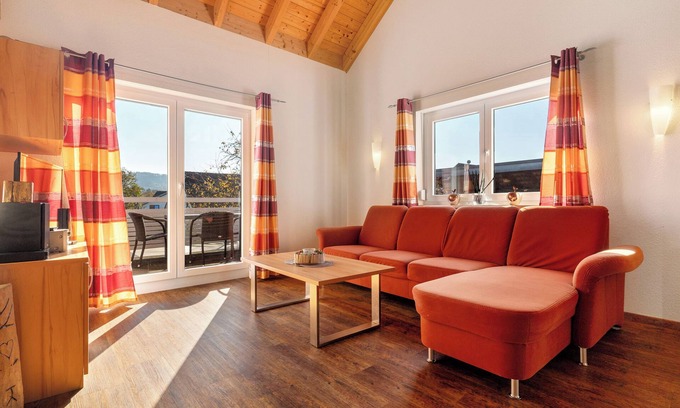 Nesselried Apartment | Apartment 'Ferienwohnung Apfel' with Shared Garden, Balcony and Wi-Fi