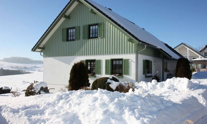 Breitnau Apartment | Apartment 'Ferienwohnung Ketterer' with Mountain View, Private Terrace and Wi-Fi