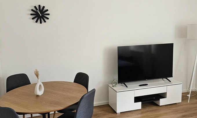 Calw Apartment | Apartment 'Ferienwohnung Auszeit' with Wi-Fi