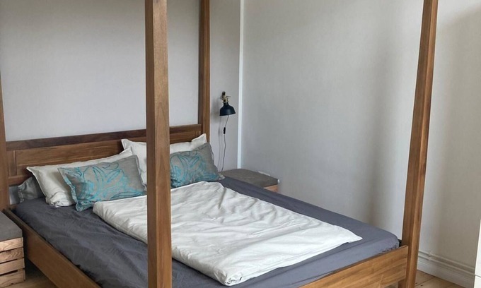 List Apartment | Apartment for 4 guests with 54m² in Hannover (264660)