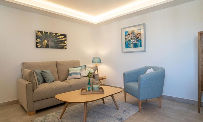 Saint-Tropez City Centre Apartment | Apartment Fortuna Residence-7 by Interhome