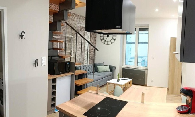 Le Mayet-de-Montagne Apartment | Apartment Le Mayet-de-Montagne, 2 bedrooms, 4 persons