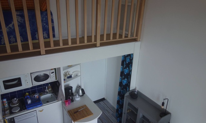 Saint-Hilaire-de-Riez Apartment | Apartment with sea view 50 m from the beach