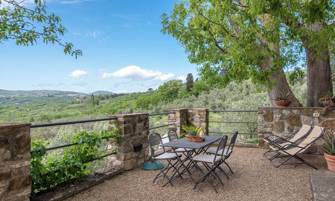 Pelago Apartment | Apartment 'Frantoio' with Private Terrace, Private Garden and Wi-Fi