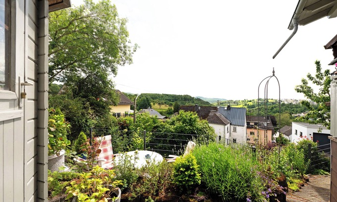 Kadenbach Apartment | Apartment "Fuchs" with Private Garden & Wi-Fi