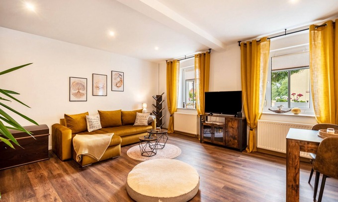 Regis-Breitingen Apartment | Apartment 'Gästewohnung Auszeit' with Private Garden and Wi-Fi