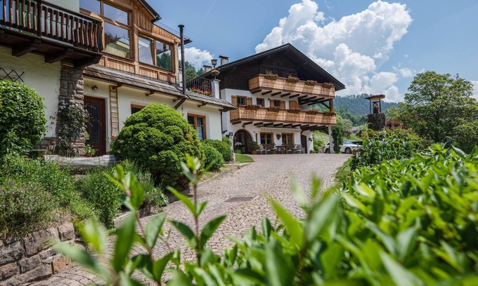 Trodena Apartment | Apartment "Gabrielli Luise" with Mountain View, Wi-Fi, Terrace & Garden