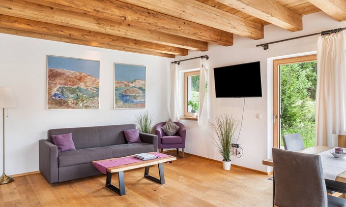 Weidach Apartment | Apartment 'Gehrenspitz' with Mountain View, Private Terrace and Wi-Fi