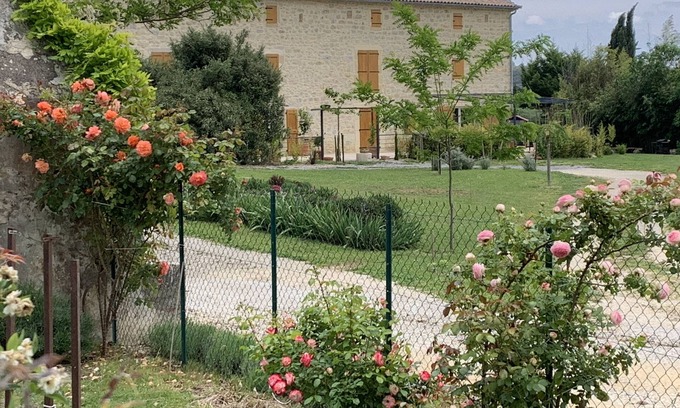 Domessargues Bed & Breakfast | Apartment/GITE sleeps 4 with SPA (Massages on reservation)