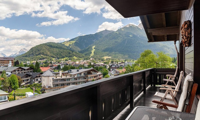 Seefeld in Tirol Apartment | Apartment 'Haus Excelsior Top 35' with Mountain View, Balcony and Wi-Fi