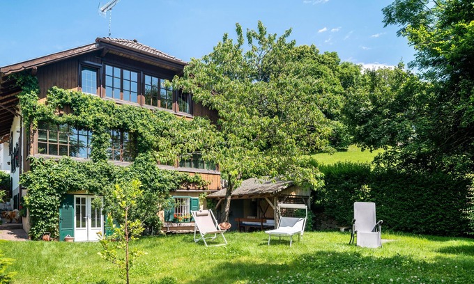 Collalbo Apartment | Apartment 'Haus Botter' with Mountain View and Wi-Fi