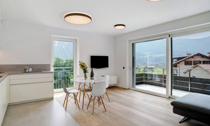 Magre sulla Strada del Vino House | Apartment "Haus Weinblick 5" with Mountain View, Garden & Wi-Fi