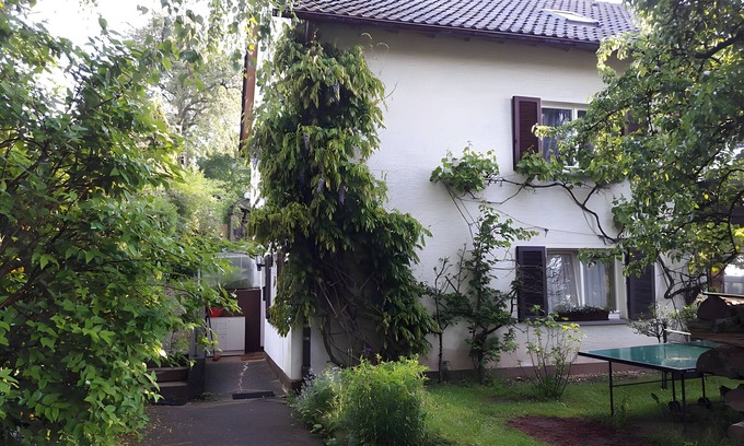 Oberlengenhardt Apartment | Apartment 'Haus Zur Bienenweide' with Shared Terrace, Balcony and Wi-Fi
