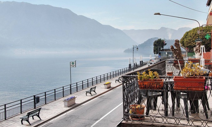 Tremezzo Apartment | Apartment "Helvetia" on Lake Como with Lake View, Wi-Fi & Terrace